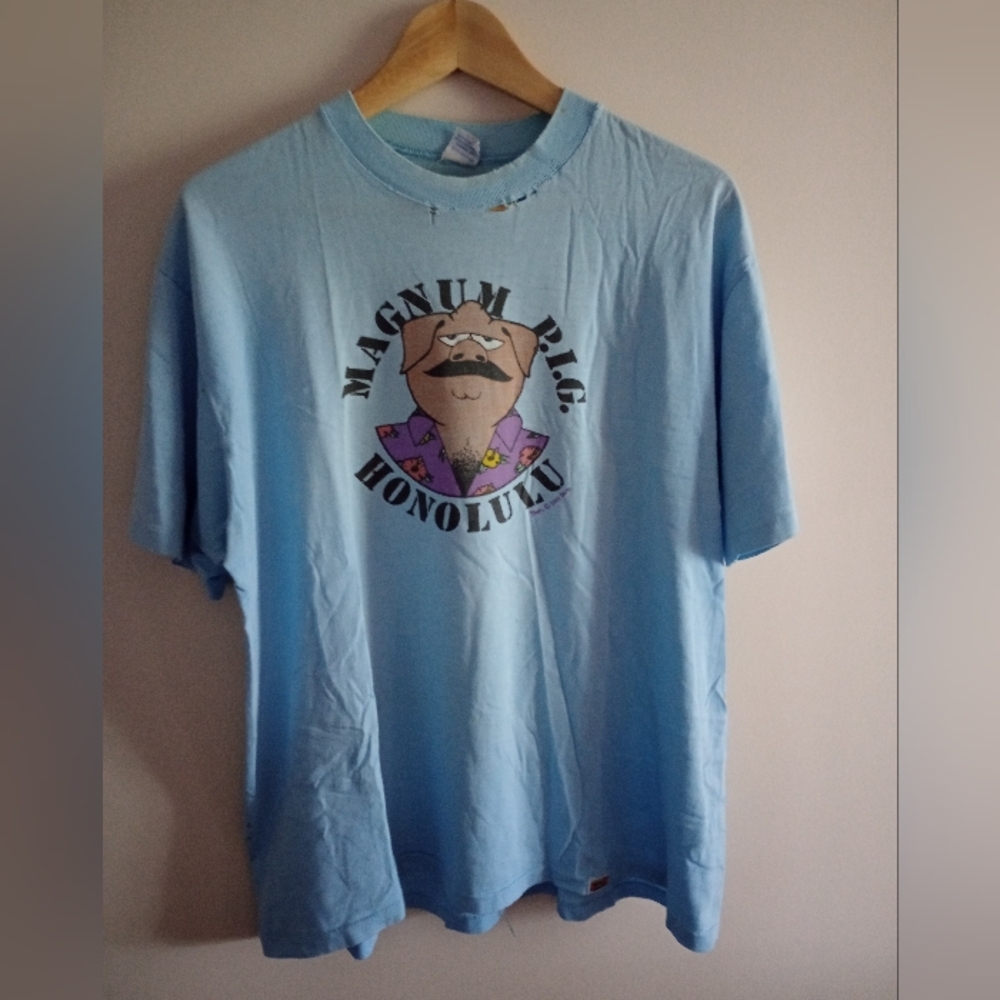 Vintage Magnum P.I.G Hawaii Tee